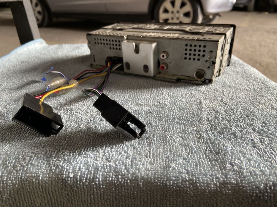 Radio Automotivo Pioneer MHV-180UBG - Usado