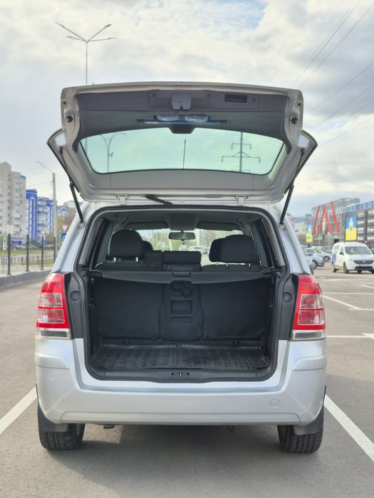 Opel Zafira 2009 | 1.8 бензин | 7 місць | механіка