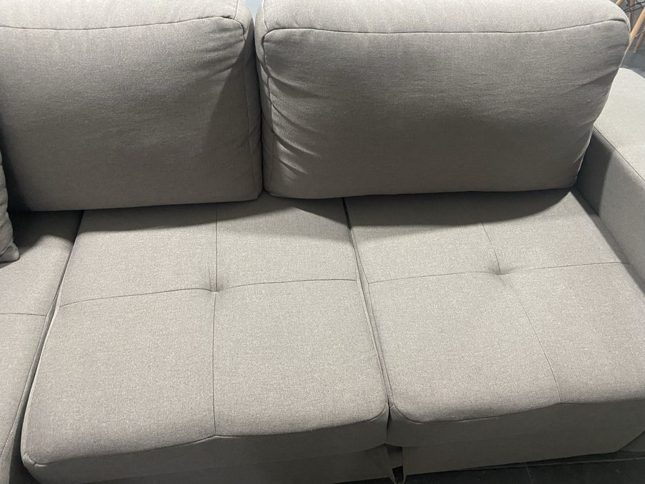 Sofa com chese long e cama nais puffs