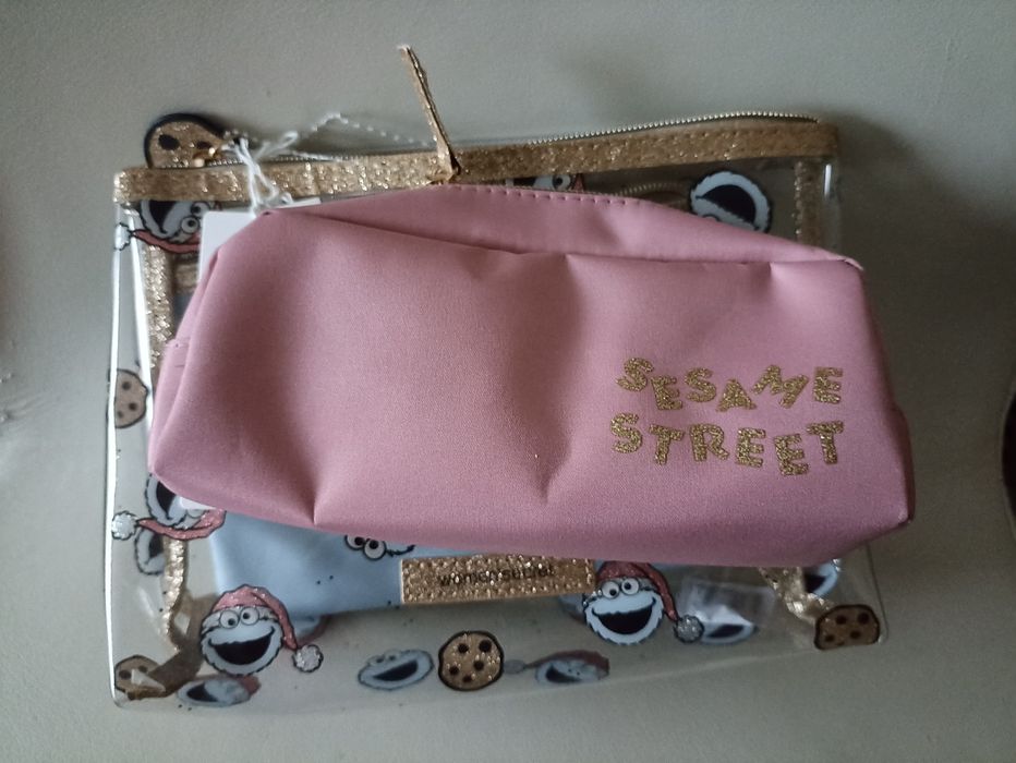 Nécessaire women secret novo com etiqueta, com 3 bolsas, 9€