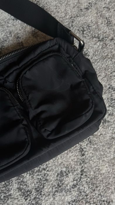 Сумка чорна через плечо