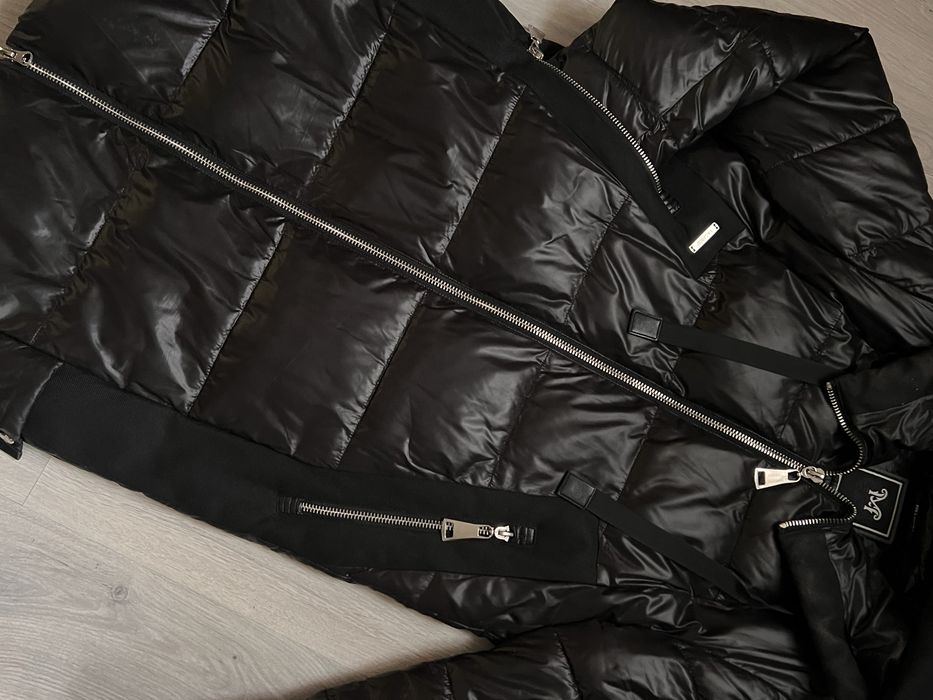 Зимова жіноча курточка