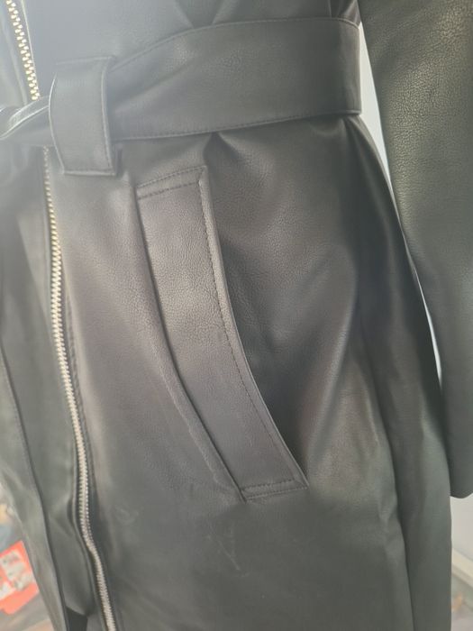 Płaszcz z eko -skóry rozm.M