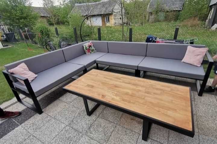 zestaw mebli ogrodowych
