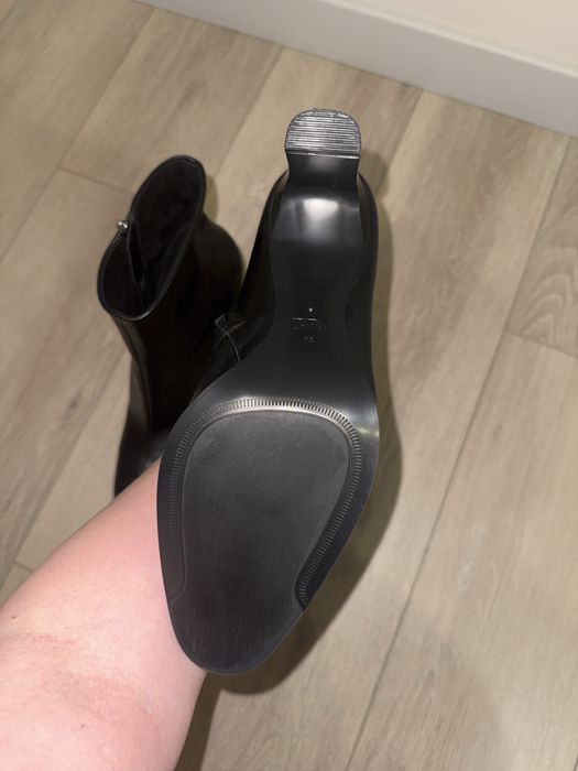 Черевики на підборах Zara