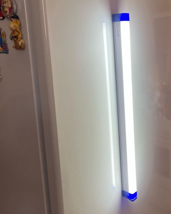 Лампа LED  на магнітах 52см