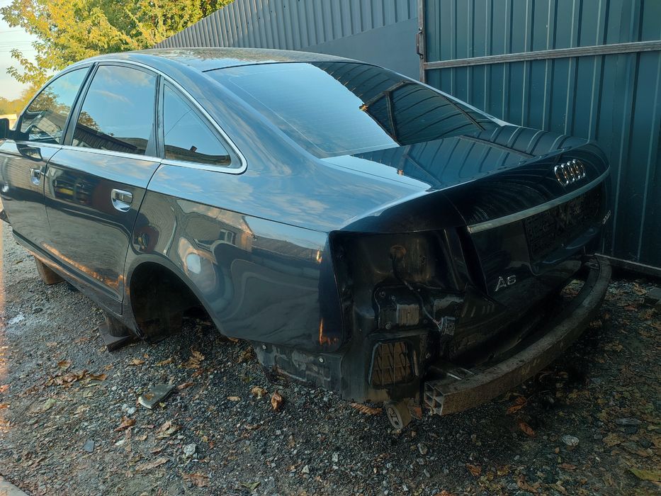 Двери на Ауди А6 Ц6 Audi A6 C6 цвет LZ7Q