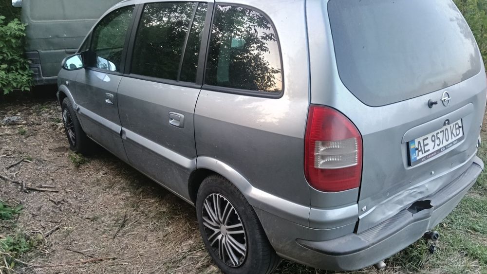 Opel Zafira 1.8 2004рік