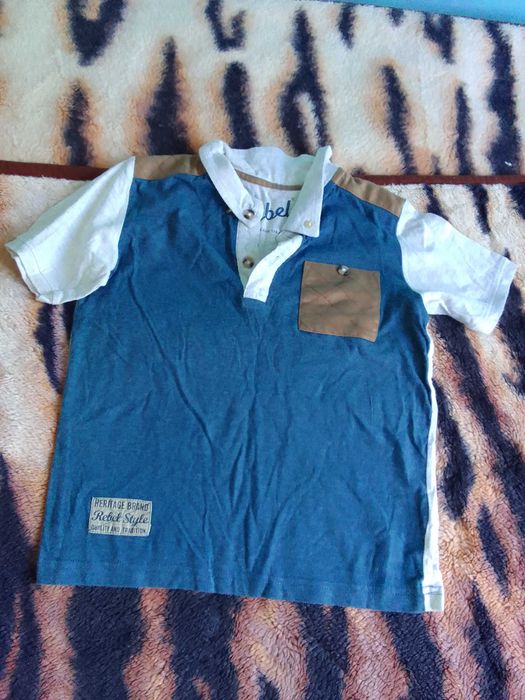 bluzki chlopiece z kolnierz,na 122 kpl,2szt