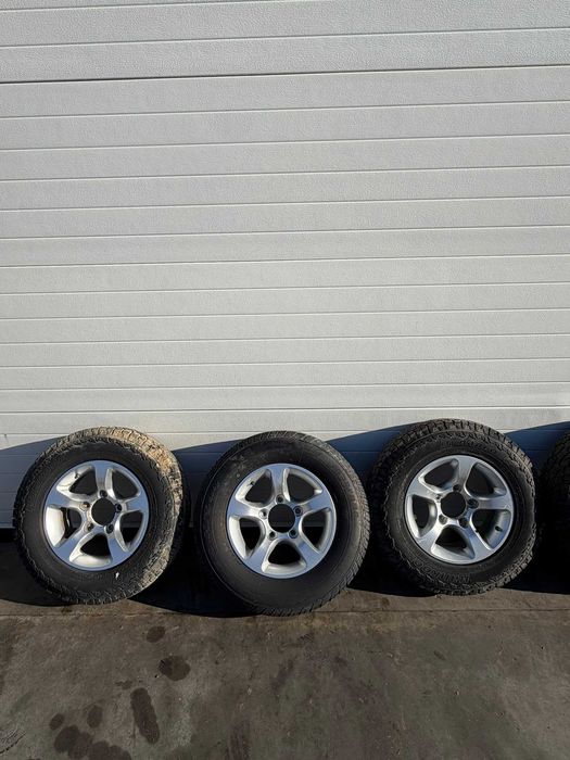 Conjunto Jantes Suzuki Vitara 195/80/R15