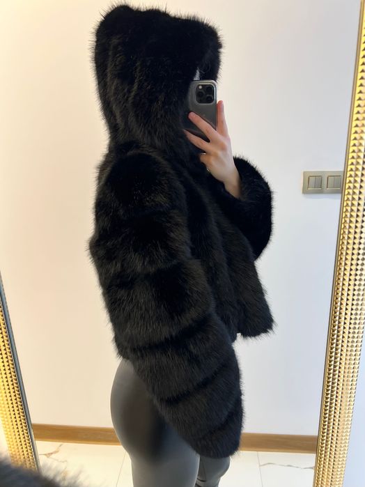 HIT Ciepłe czarne sztuczne futro futerko z kapturem oversize modne