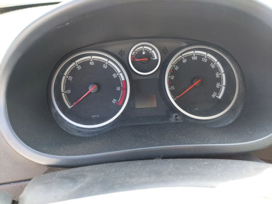 Para peças OPEL Corsa D