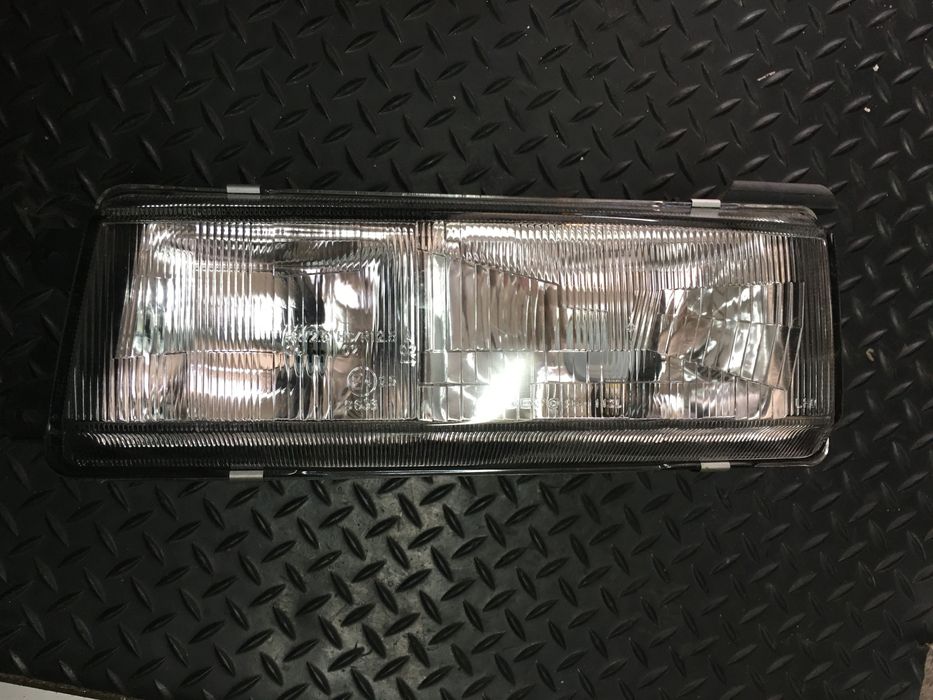 Mitsubishi Lancer IV (88-92) - lampa DEPO przód lewa