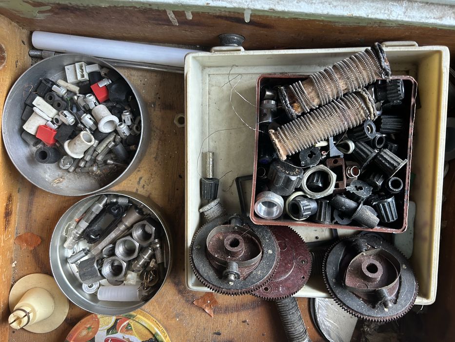 Реле/Конденсатори та інші деталі ссср