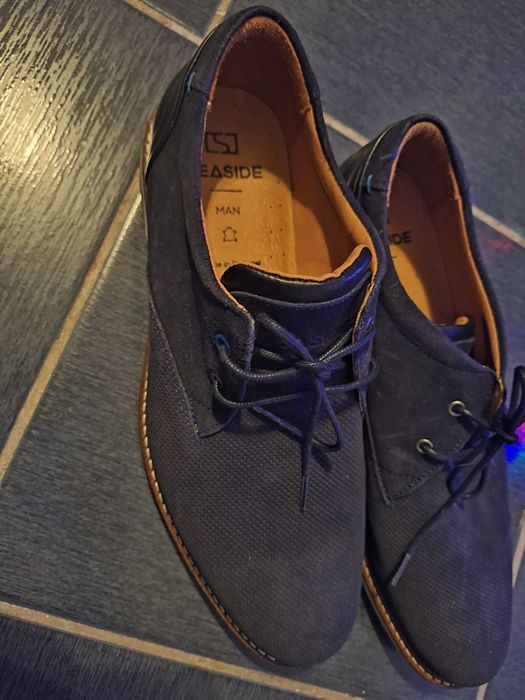 Sapatos Azuis Novos