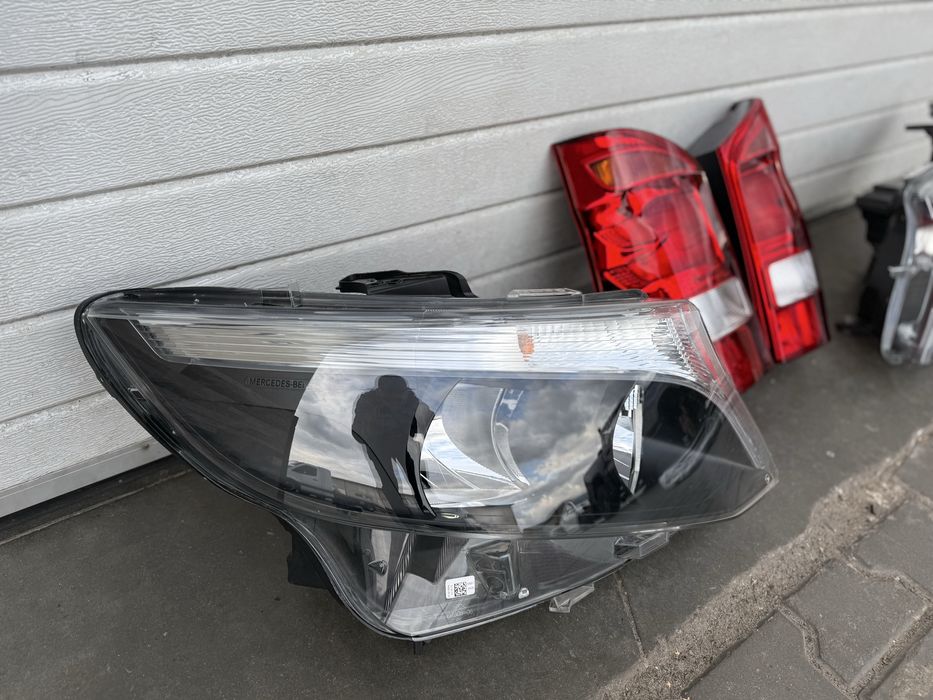 Фара фонарь стоп ліхтар Віто 447 Vito Metris W447 Метріс