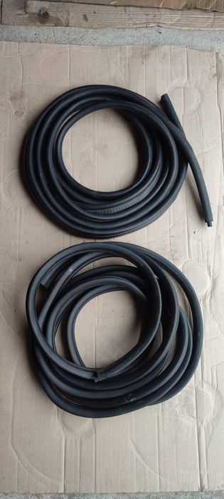 Ущільнювач уплотнитель дверей Рено мастер 3 опель мовано 2010>