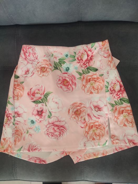 Spódnico-spodenki nowe