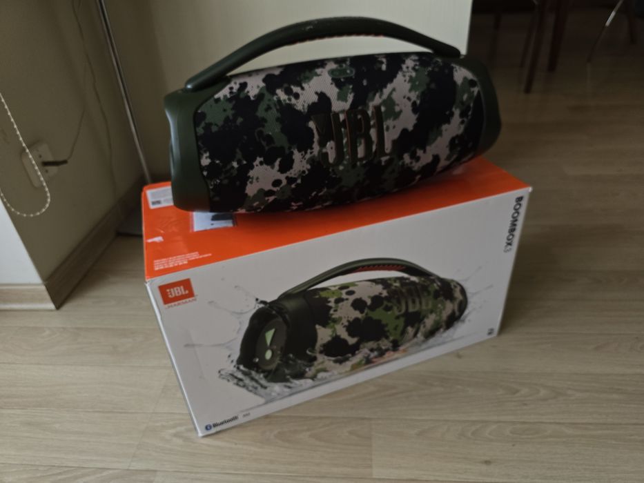 Топова Jbl boombox 3