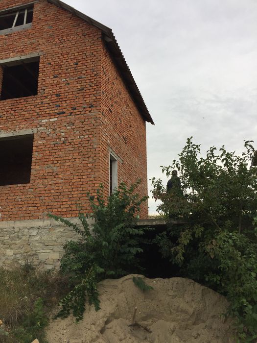 Продається незавершений дачний будинок біля Дністра