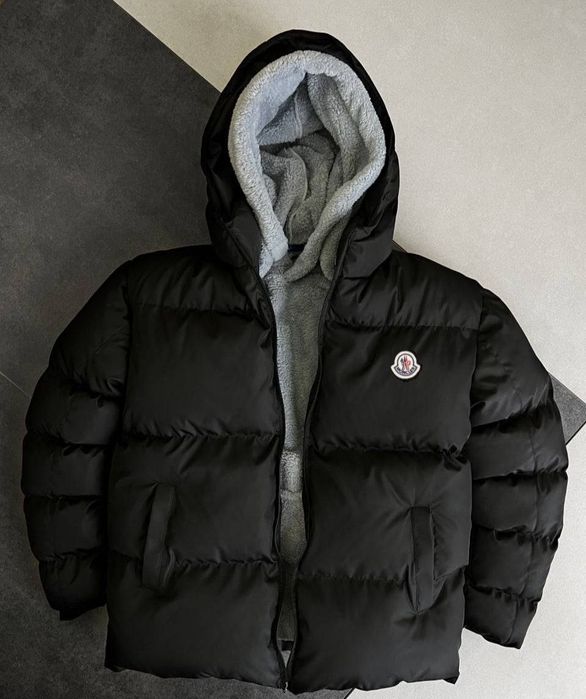 ЦІНА БУЛА 3000!Женский зимний пуховик Moncler ,черная куртка зимняя