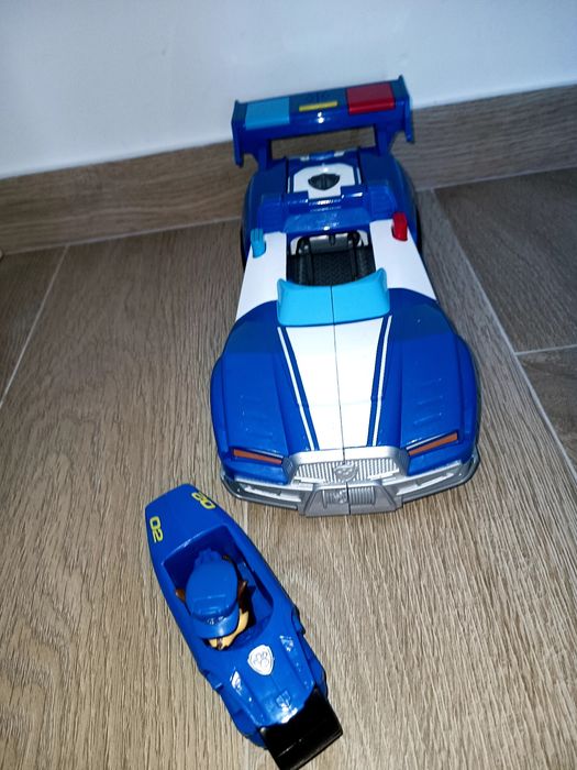 Super carro de corrida da patrulha canina