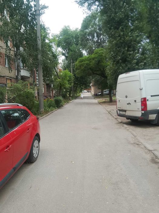 Продається 2-кімнатна кв, центр Шевченківського району (213-373-556)