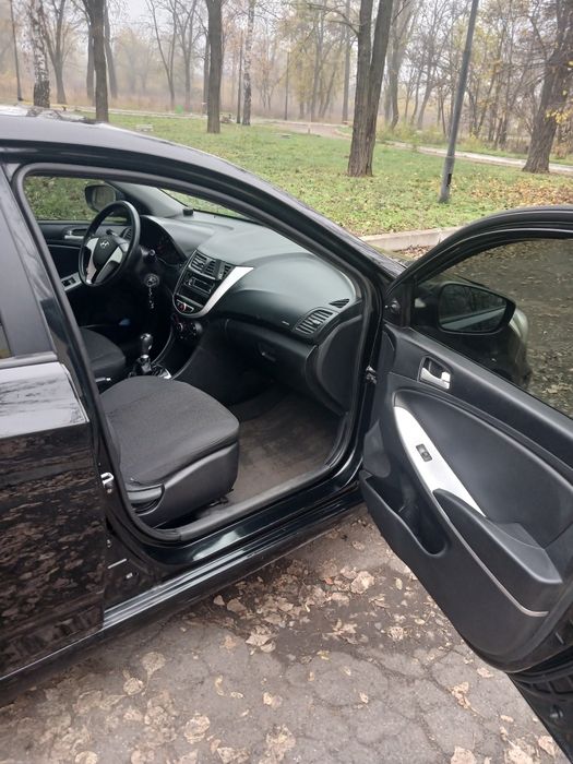 Hyundai Accent 4 покоління RB