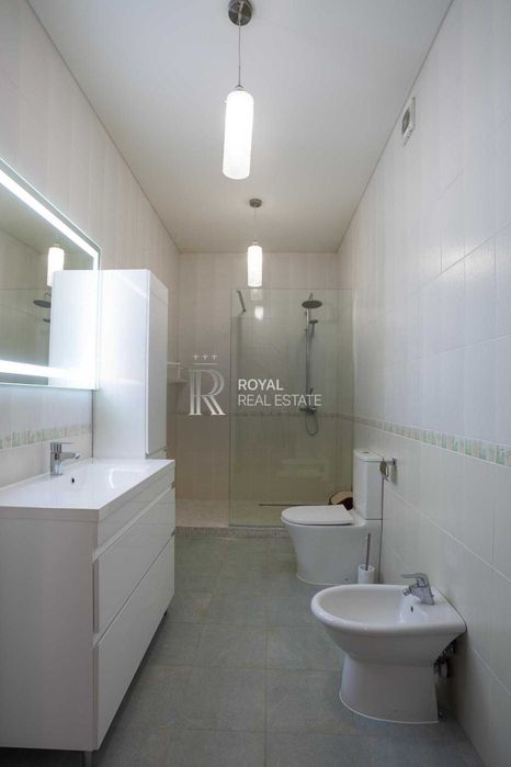 Продаж Будинок Вишеньки Бориспільський район КМ «Золоче» 10 кімнат 495 м² Басейн Гостьовий будинок Сауна 2 каміни Тепловий насос Тераси