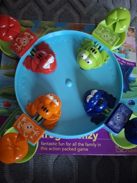 Гра відомого бренда ELC frogs frenzy