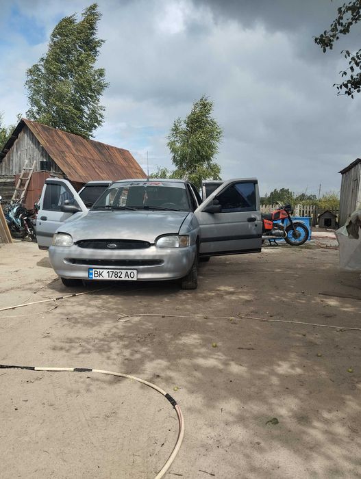 Продам Форд ескорт