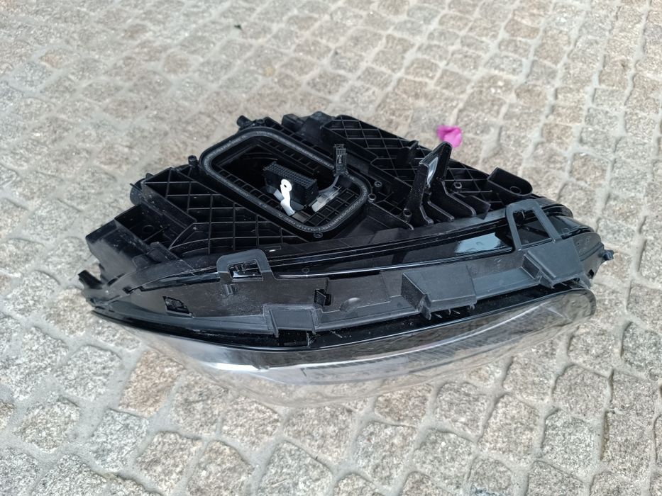 Farol Mercedes Classe B W247 full led
