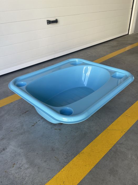 Banheira azul zippy