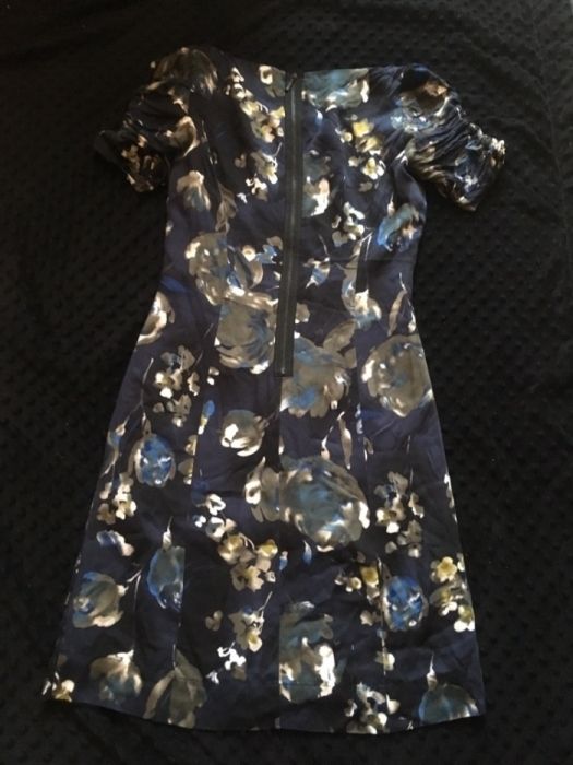 Śliczna, elegancka sukienka 34