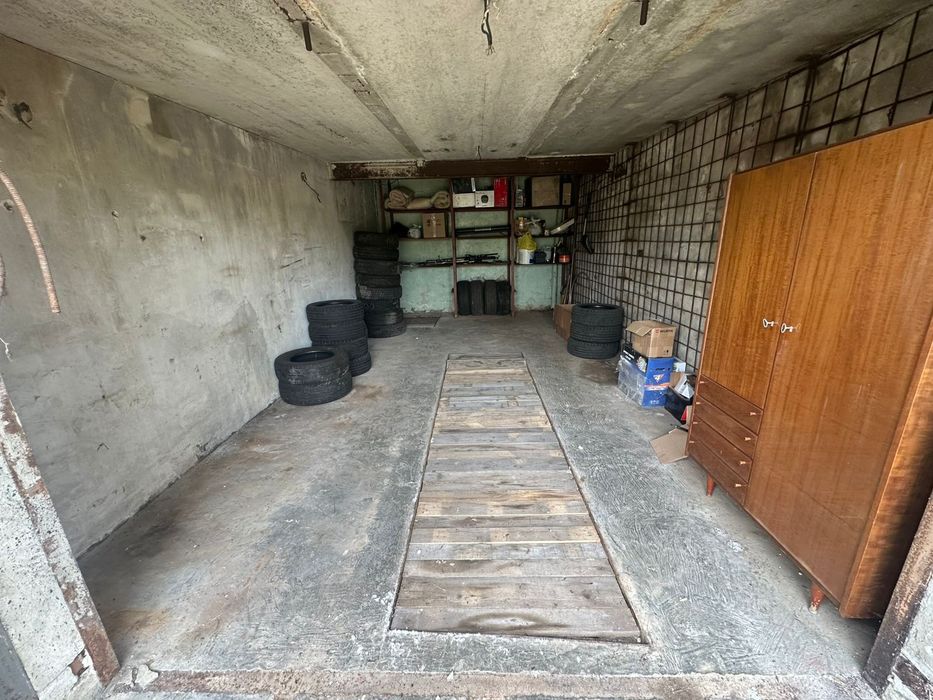Продам капітальний гараж