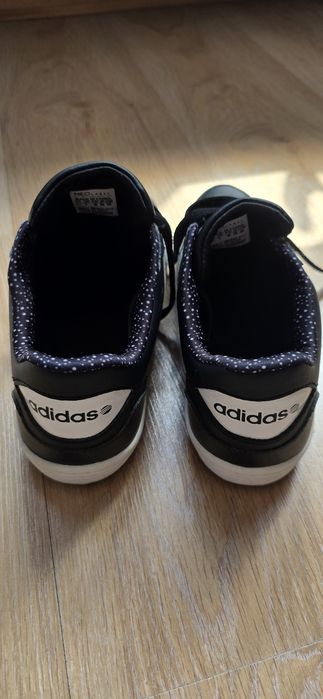 Buty Adidas Hoops VL W rozmiar 38