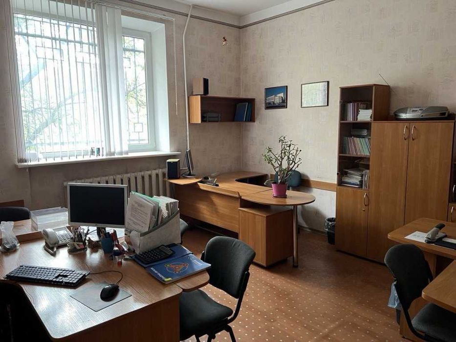 Пропонуємо в оренду офісне приміщення на Подолі.