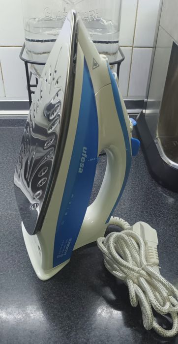 Ferro a vapor de 2000w marca Ufesa