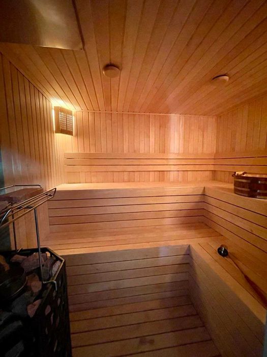 Лазня на березі Дніпра цілодобово