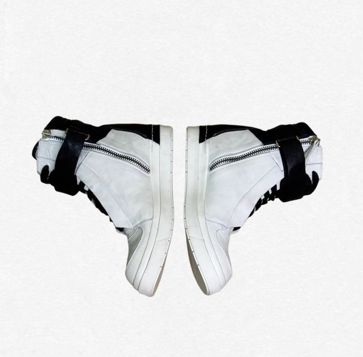 Cinzia Araia hight-top