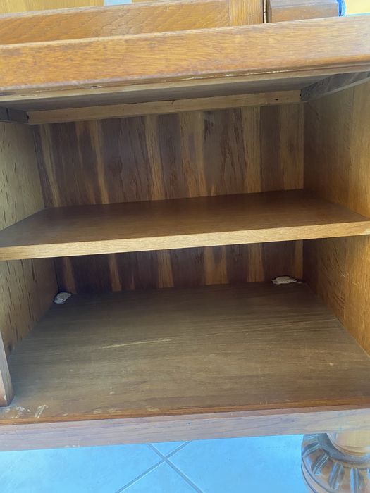 Movel antigo em bom estado