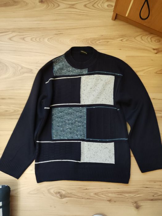 Віддам безкоштовно одяг для хлопця