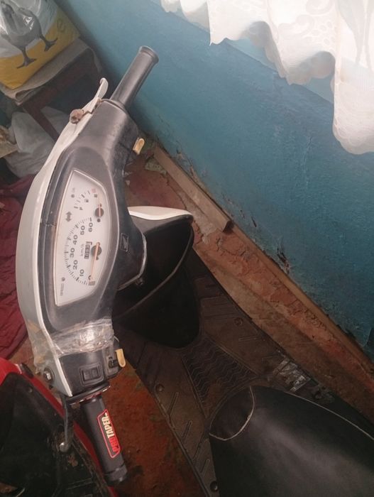 Продам скутер Хонда део