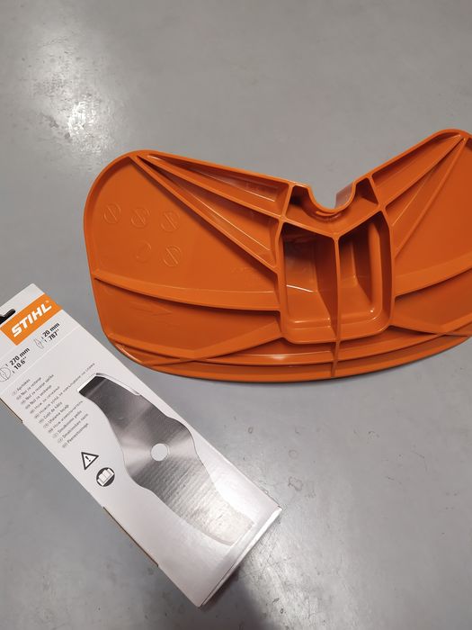 Nóż do zarośli Stihl + osłona