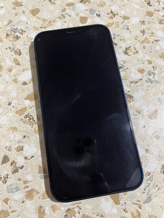 Продам айфон 12/256