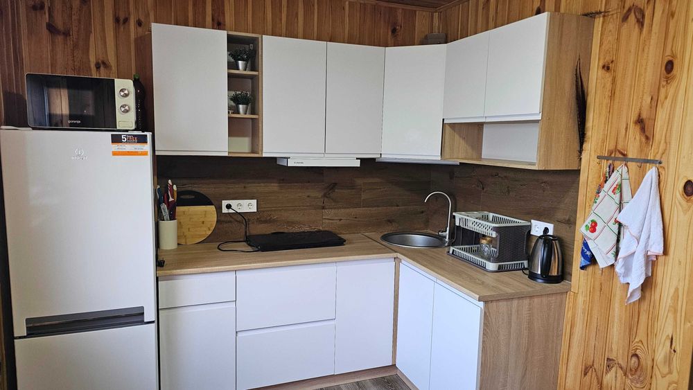 Оренда вілли біля лісу! Басейн/Баня/Чан/Генератор/Піч. GreenHillsVilla