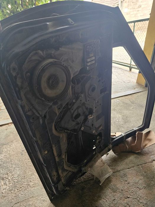 Porta direita nissan navara 2.5 2010