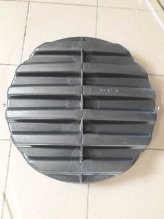 Pokrywa zbiornika nowa