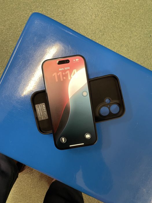 Iphone 16 normal.   Estado da bateria 93% 128GB de memória. pronto a usar não perca a oportunidade única.