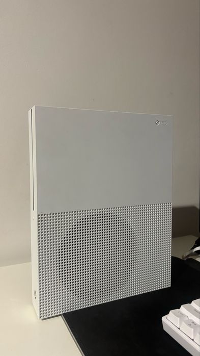 Konsola Xbox One S